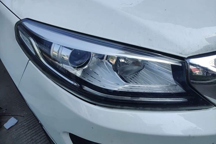 Used BAIC Changhe Q35 2018 1.5L Manual Smart Edition Right Front Headlight