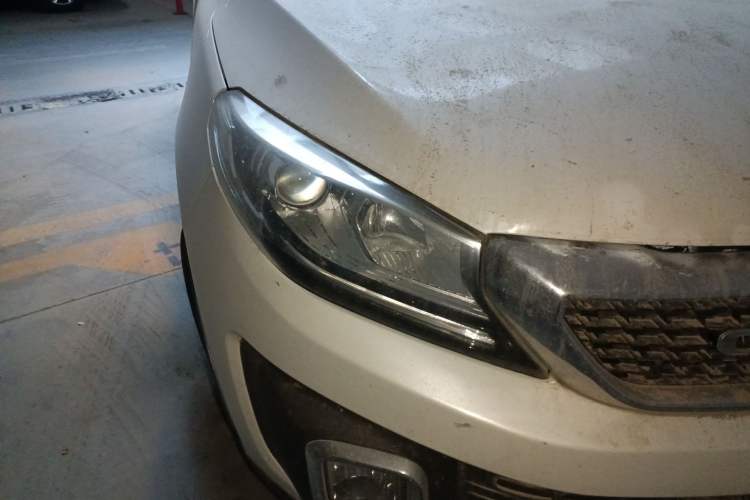 Used BAIC Changhe Q35 2018 1.5L Manual Cool Edition Right Front Headlight