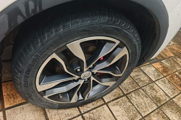 Used BAIC Changhe Q35 2018 1.5L Automatic Smart Edition Right Front Wheel Hub