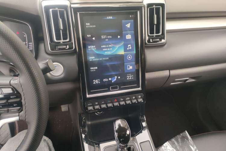 Used BAIC Changhe Q7 2018 1.5T CVT Elite Model Audio And AC Panel