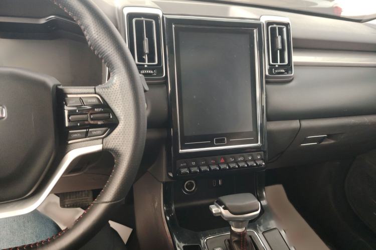 Used BAIC Changhe Q7 2018 1.5T CVT Elite Model Audio And AC Panel