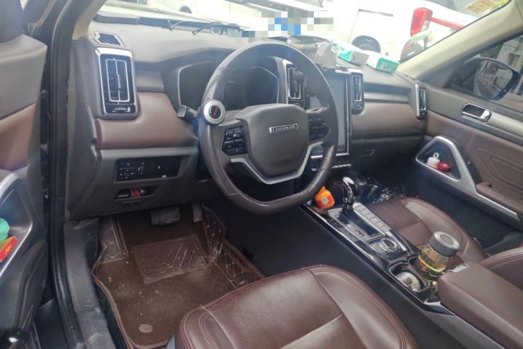Used BAIC Changhe Q7 2018 1.5T CVT Luxury Model Center Console