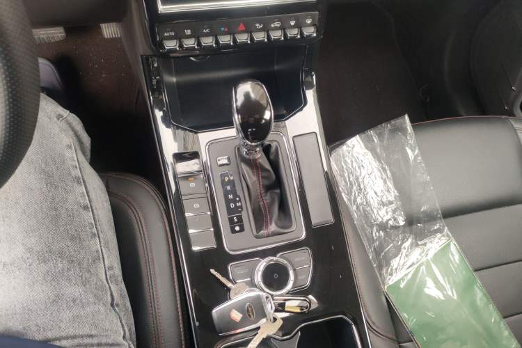 Used BAIC Changhe Q7 2018 1.5T CVT Elite Model Gear Lever