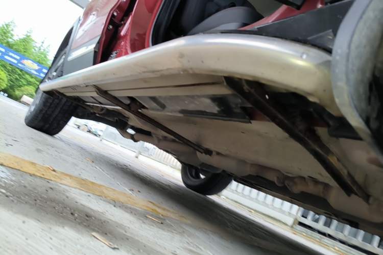 Used BAIC Changhe Q7 2018 1.5T CVT Elite Model Right Side Sill