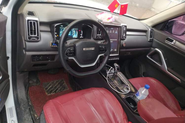 Used BAIC Changhe Q7 2018 1.5T CVT Elite Model Center Console