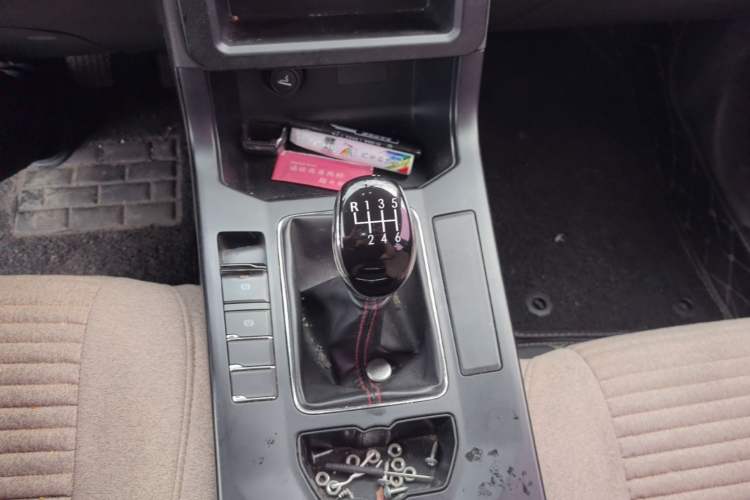 Used BAIC Changhe Q7 2018 1.5T Manual Base Model Gear Lever