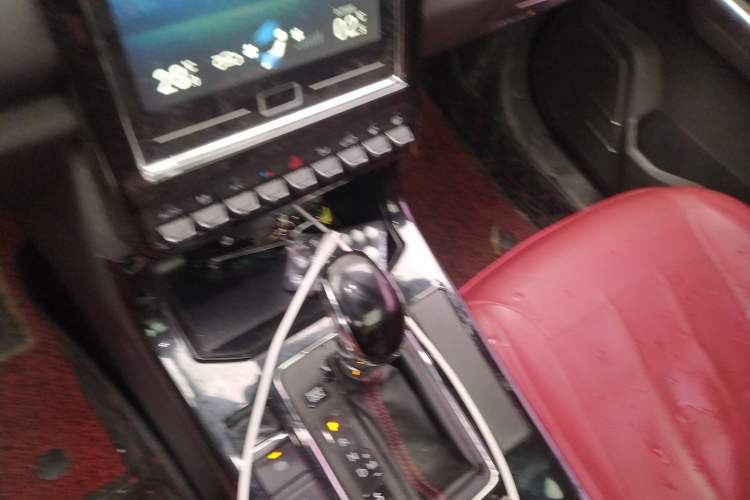Used BAIC Changhe Q7 2018 1.5T CVT Elite Model Gear Lever