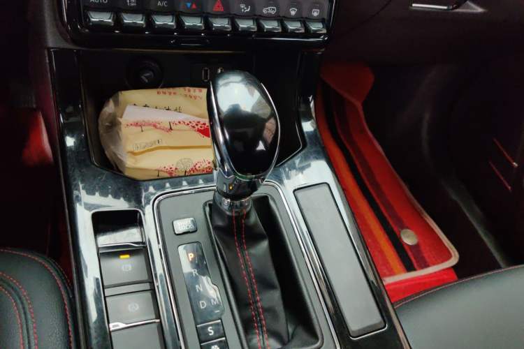 Used BAIC Changhe Q7 2018 1.5T CVT Elite Model Gear Lever