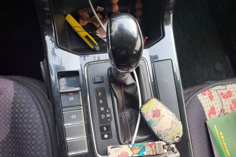 Used BAIC Changhe Q7 2018 1.5T CVT Elite Model Gear Lever