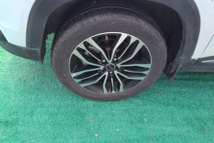Used BAIC Changhe Q7 2018 1.5T Manual Base Model Left Front Wheel Hub