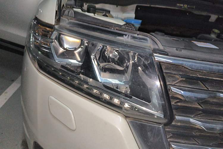 Used BAIC Changhe Q7 2018 1.5T CVT Elite Model Right Front Headlight