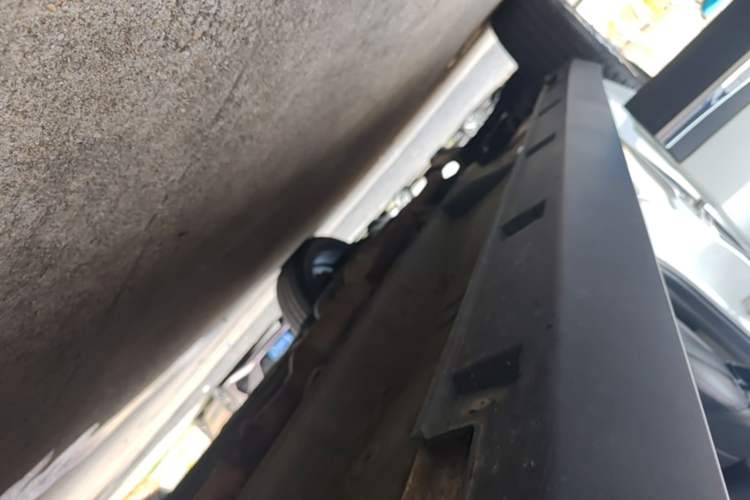 Used BAIC Changhe Q7 2018 1.5T CVT Comfort Model Right Side Sill