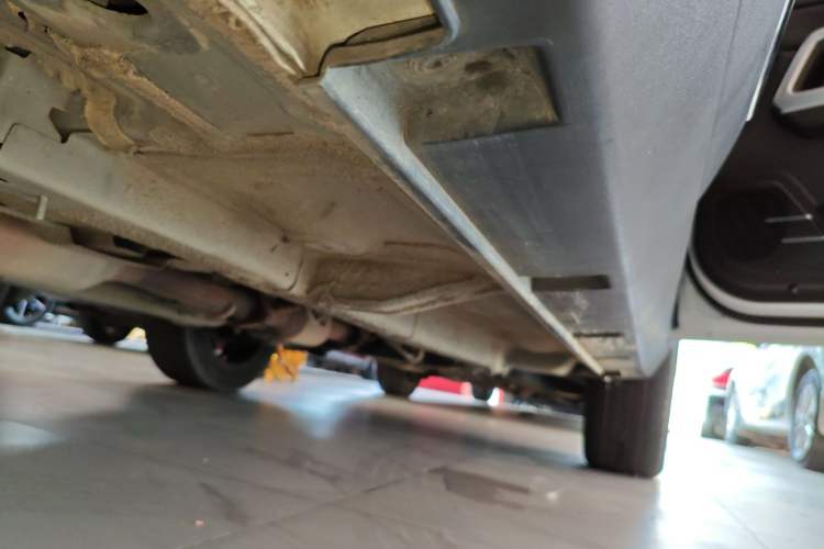 Used BAIC Changhe Q7 2018 1.5T CVT Comfort Model Right Side Sill