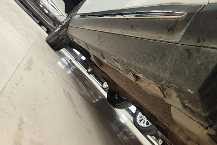 Used BAIC Changhe Q7 2018 1.5T CVT Elite Model Right Side Sill