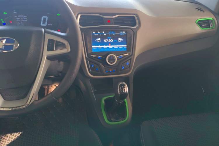 Used BAIC Changhe Wagon R 2018 1.4L Manual Comfort Version Audio And AC Panel