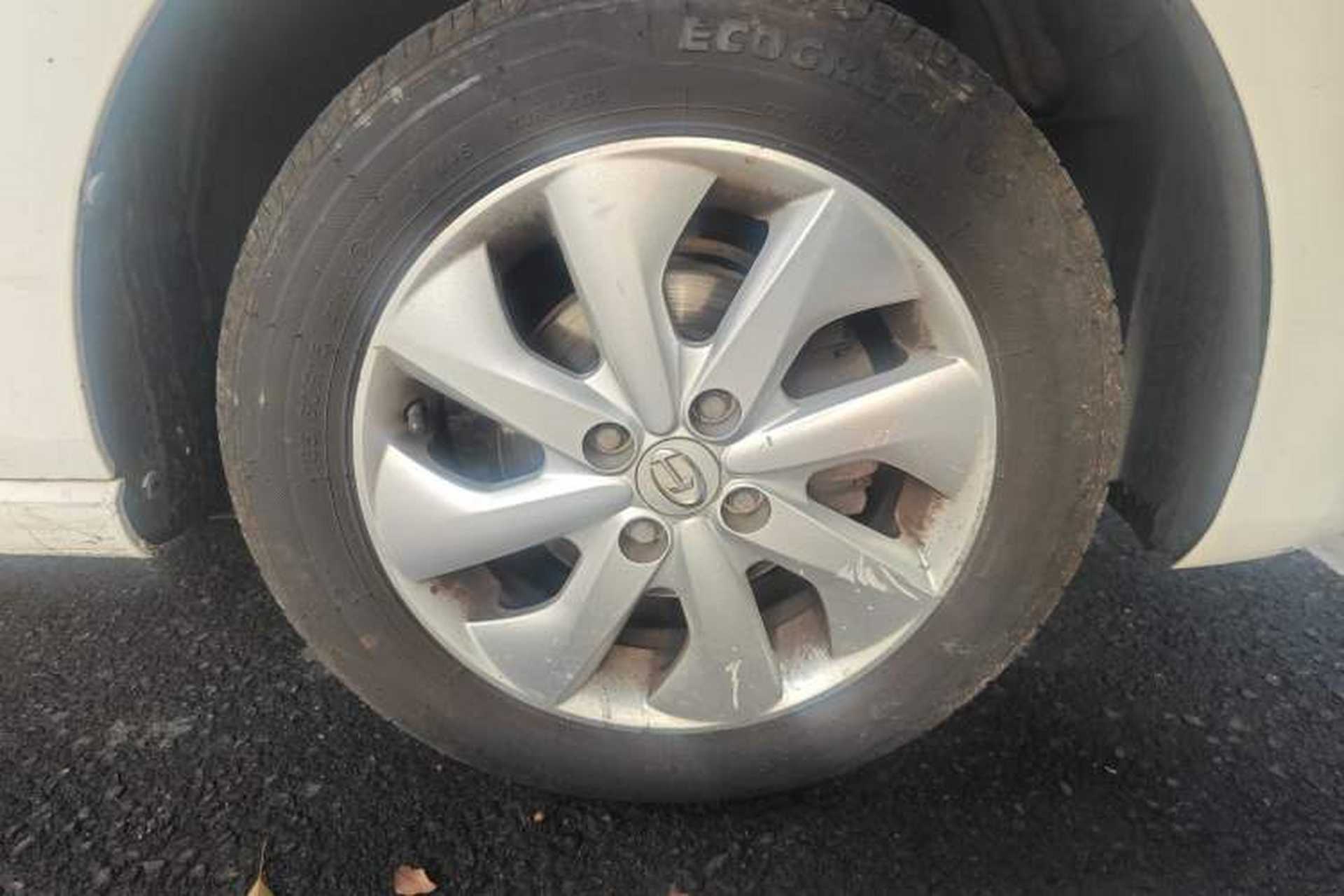 Used BAIC Changhe Wagon R 2018 1.4L Manual Comfort Version Right Front Wheel Hub