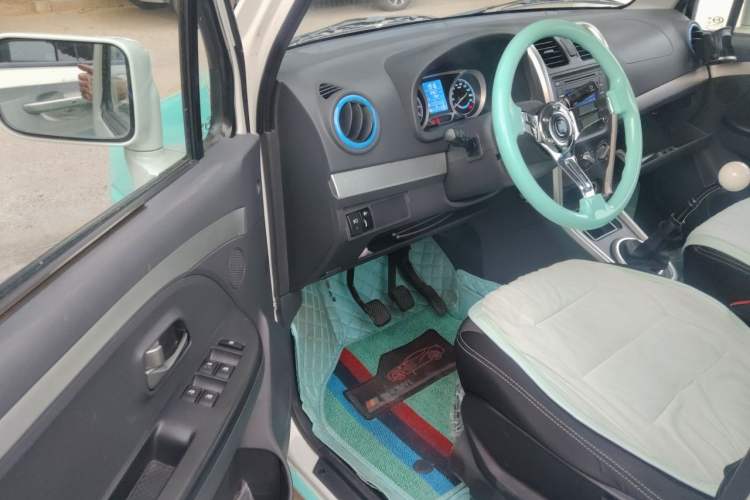 Used BAIC Changhe Wagon R 2023 1.4L Standard Edition Driver Seat