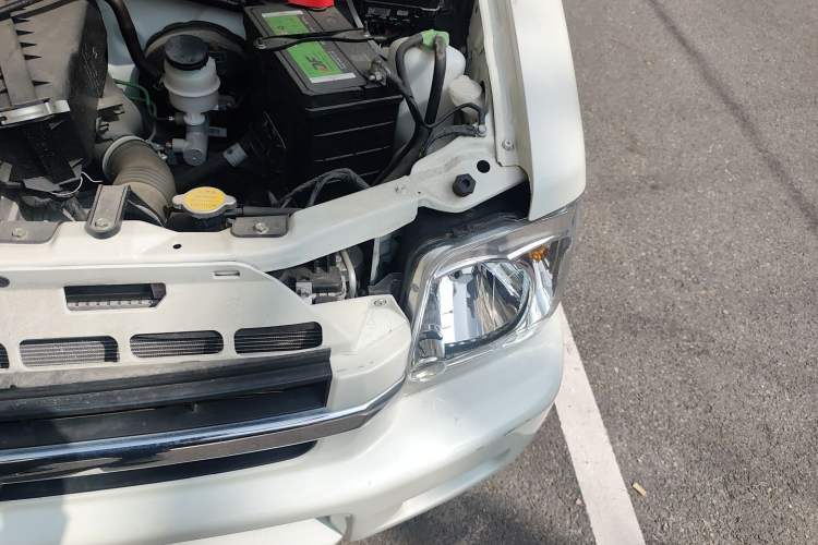 Used BAIC Changhe Wagon R 2023 1.4L Standard Edition Engine Bay Left