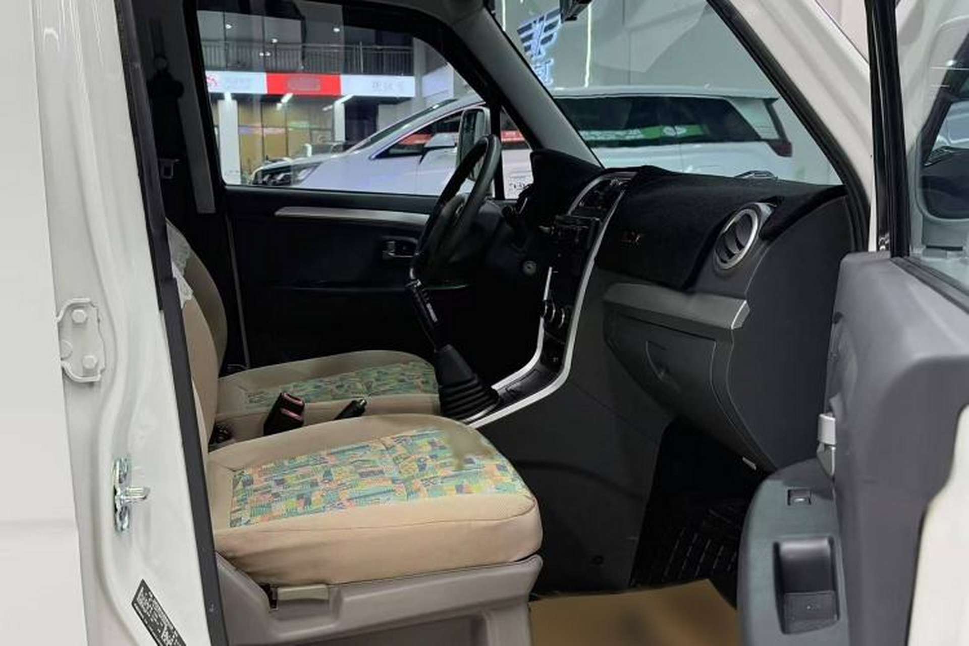 Used BAIC Changhe Wagon R 2023 1.4L Standard Edition Interior 3