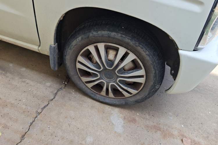 Used BAIC Changhe Wagon R 2023 1.4L Standard Edition Right Front Wheel Hub