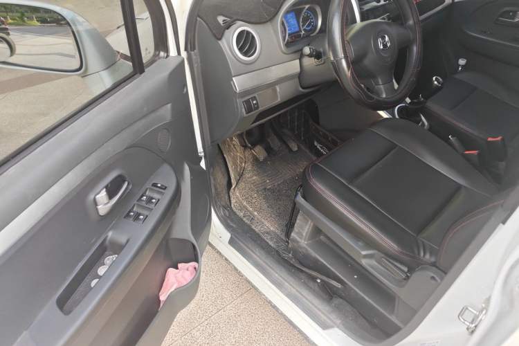 Used BAIC Changhe Wagon R X5 2019 Revised Version 1.4L Elite Edition Driver Seat