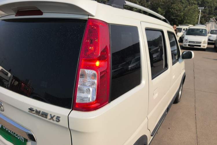 Used BAIC Changhe Wagon R X5 2019 1.4L Elite Edition Exterior 3