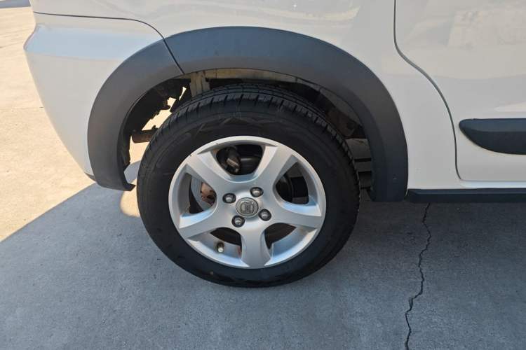 Used BAIC Changhe Wagon R X5 2019 Revised Version 1.4L Elite Edition Exterior 8