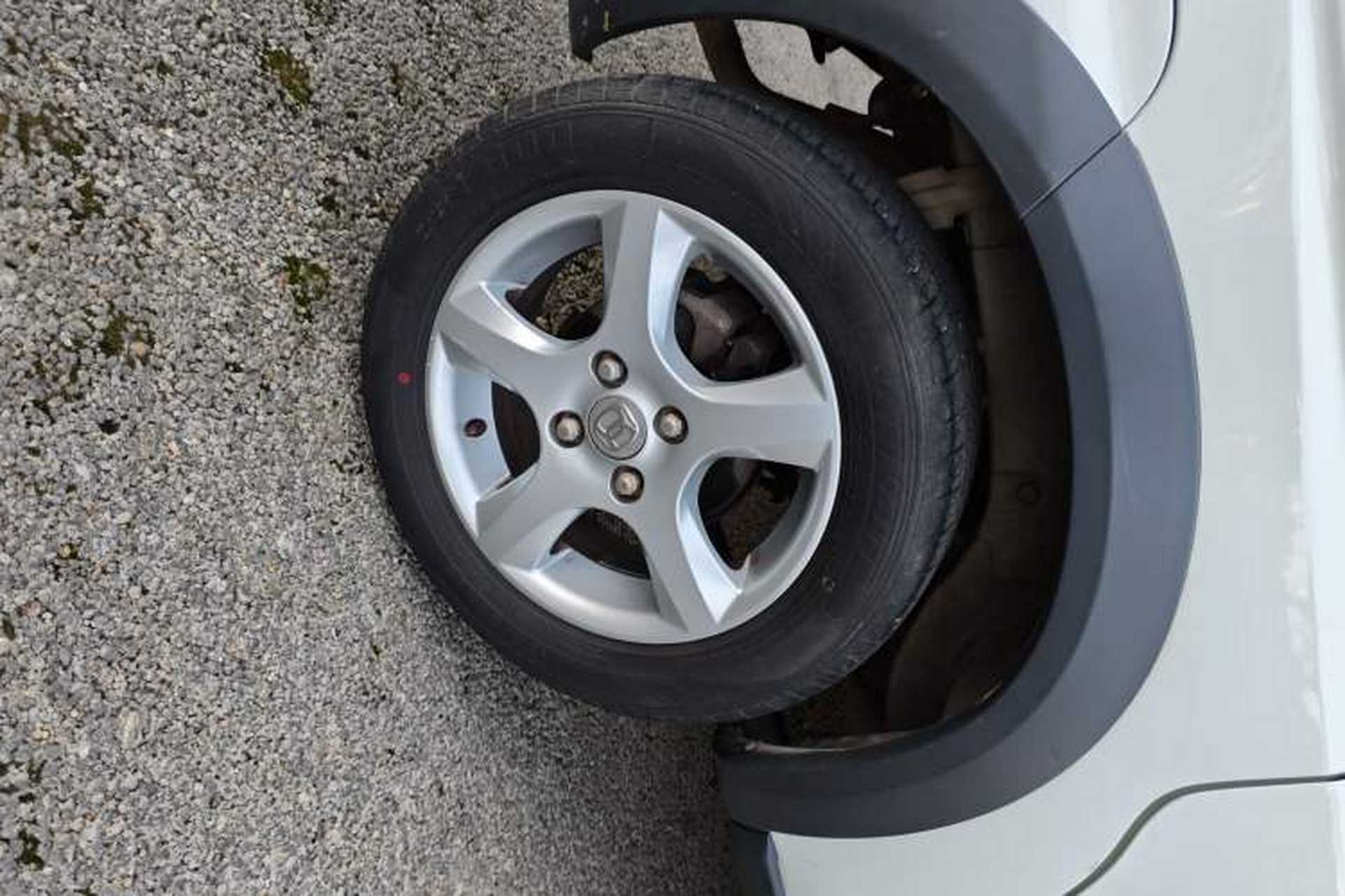 Used BAIC Changhe Wagon R X5 2019 1.4L Elite Edition Right Rear Wheel Hub