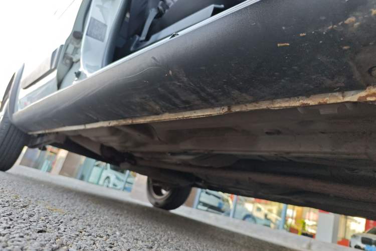 Used BAIC Changhe Wagon R X5 2019 1.4L Elite Edition Right Side Sill