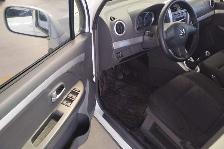 Used BAIC Changhe Wagon R X5 2020 1.4L Comfort Model Interior 3
