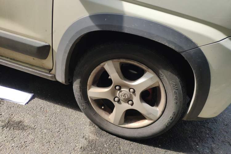 Used BAIC Changhe Wagon R X5 2020 1.4L Comfort Model Right Front Wheel Hub