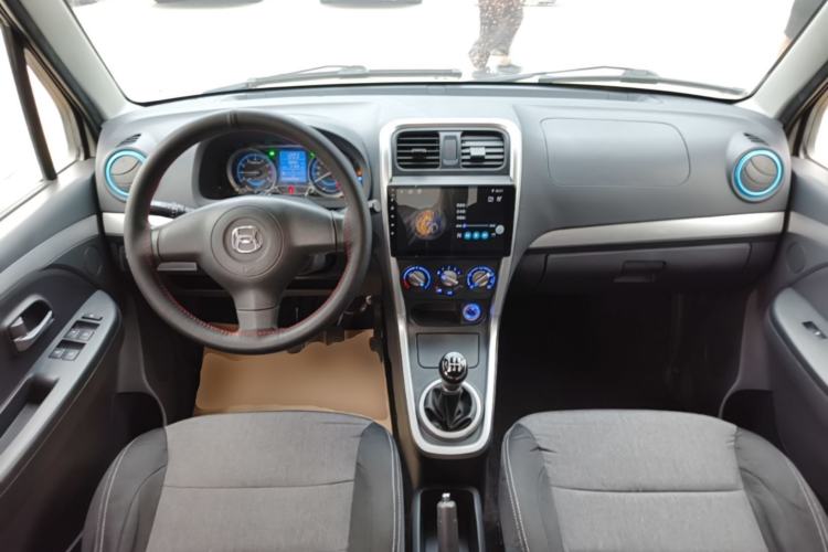 Used BAIC Changhe Wagon R X5 2023 1.4L Standard Edition Center Console