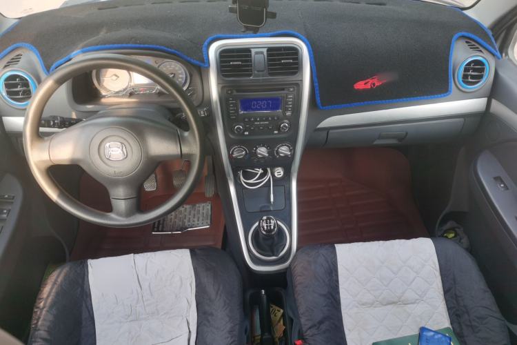 Used BAIC Changhe Wagon R X5 2023 1.4L Standard Edition Center Console