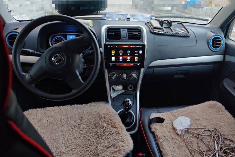 Used BAIC Changhe Wagon R X5 2023 1.4L Standard Edition Center Console