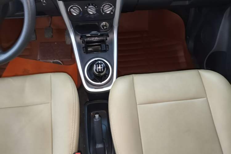 Used BAIC Changhe Wagon R X5 2023 1.4L Standard Edition Gear Lever