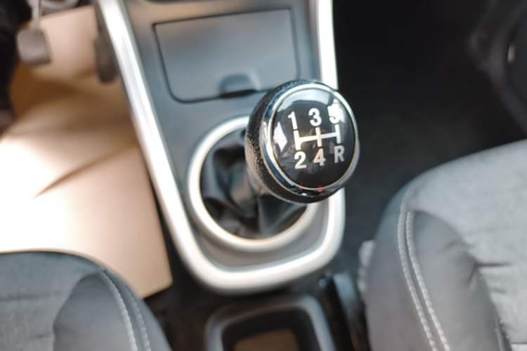 Used BAIC Changhe Wagon R X5 2023 1.4L Standard Edition Gear Lever