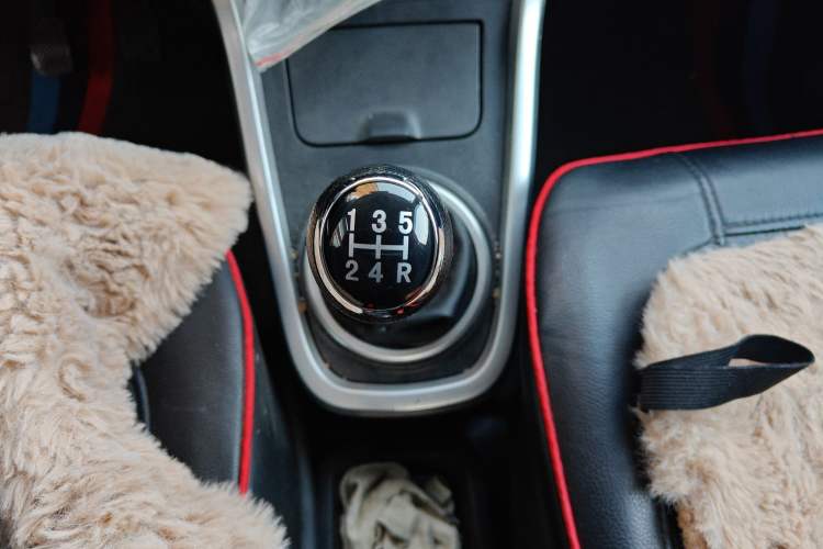 Used BAIC Changhe Wagon R X5 2023 1.4L Standard Edition Gear Lever