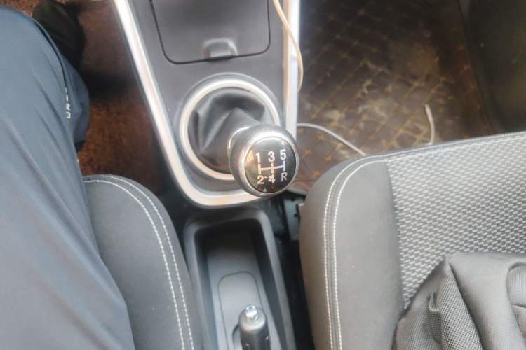 Used BAIC Changhe Wagon R X5 2023 1.4L Standard Edition Gear Lever