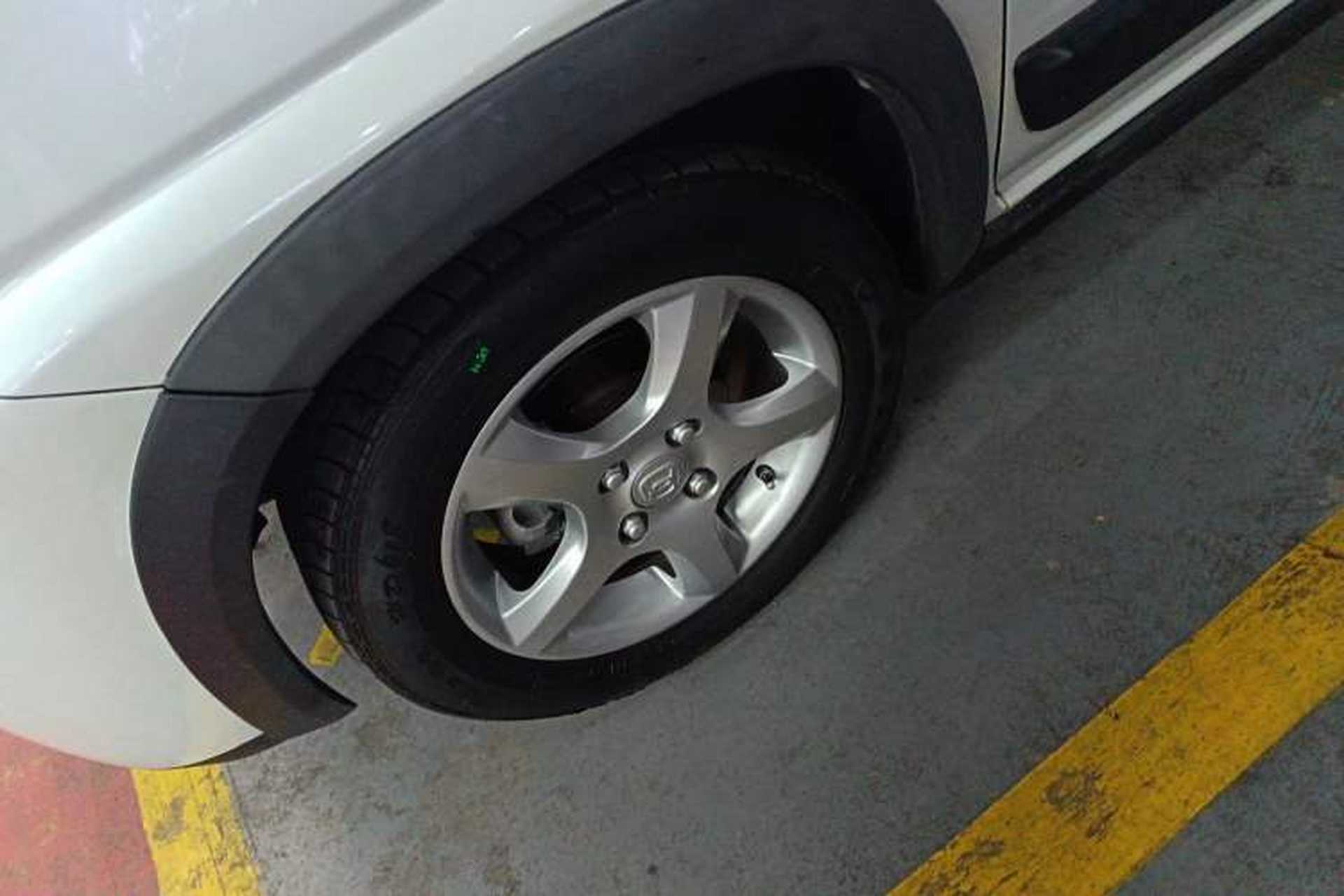 Used BAIC Changhe Wagon R X5 2023 1.4L Standard Edition Left Front Wheel Hub