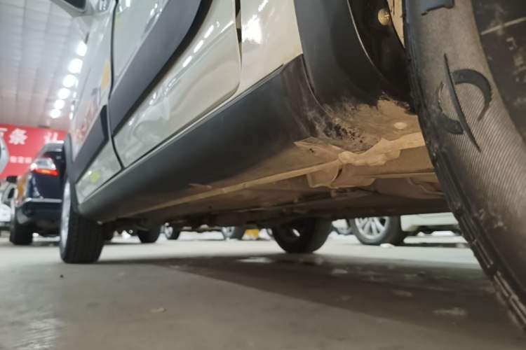 Used BAIC Changhe Wagon R X5 2023 1.4L Standard Edition Left Side Sill