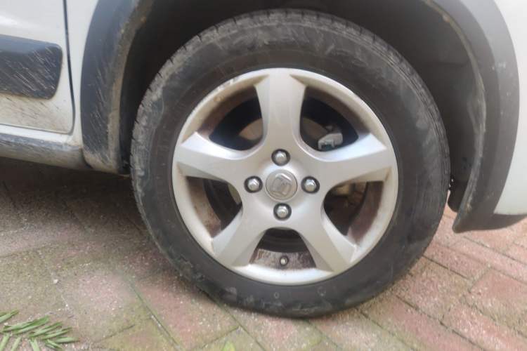 Used BAIC Changhe Wagon R X5 2023 1.4L Standard Edition Right Front Wheel Hub