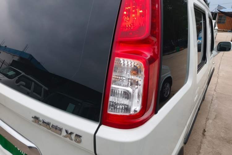 Used BAIC Changhe Wagon R X5 2023 1.4L Standard Edition Right Rear Taillight