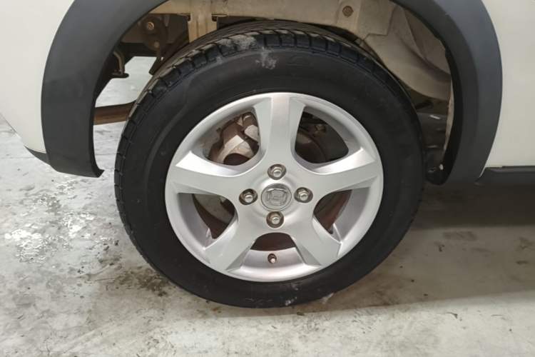 Used BAIC Changhe Wagon R X5 2023 1.4L Standard Edition Right Rear Wheel Hub