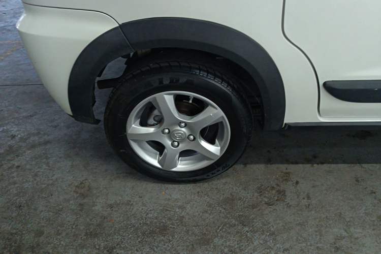 Used BAIC Changhe Wagon R X5 2023 1.4L Standard Edition Right Rear Wheel Hub