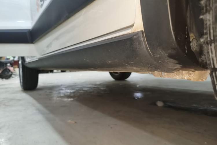 Used BAIC Changhe Wagon R X5 2023 1.4L Standard Edition Right Side Sill