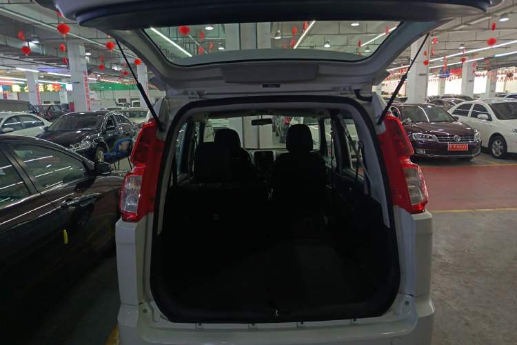 Used BAIC Changhe Wagon R X5 2023 1.4L Standard Edition Trunk
