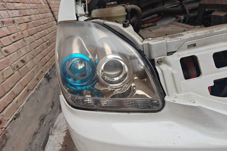 Used BAIC Changhe Wagon R X5E 2017 EV168 Ambition Edition Right Front Headlight