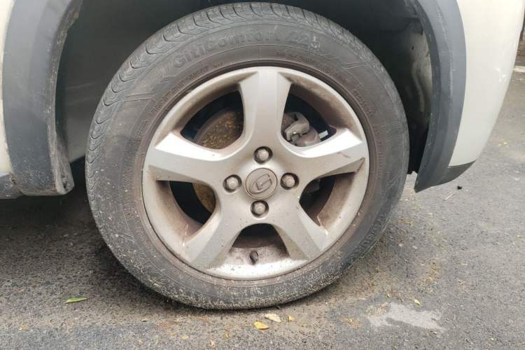 Used BAIC Changhe Wagon R X5E 2017 EV268 Comfort Edition Right Front Wheel Hub