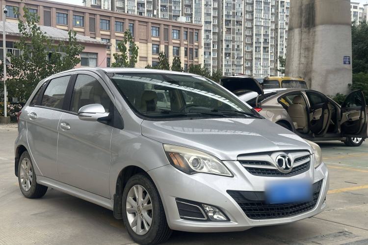 Used BAIC E Series 2012 Hatchback 1.5L Manual Leshang Version Exterior 2