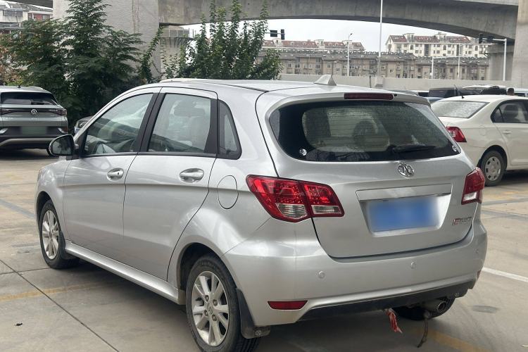Used BAIC E Series 2012 Hatchback 1.5L Manual Leshang Version Exterior 3